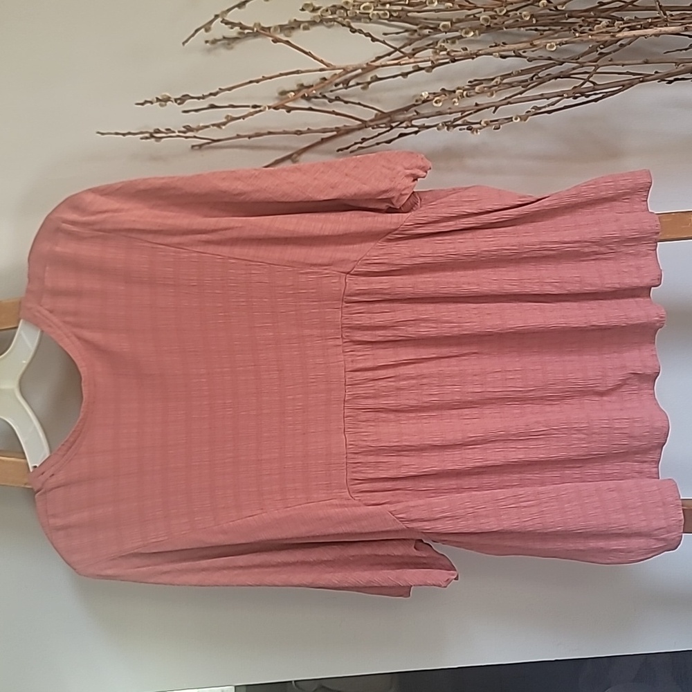 Knox Rose Pink Flutter Sleeve Tunic - Picture 4 of 4